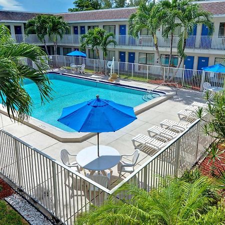 Motel 6 Dania Beach Exteriör bild